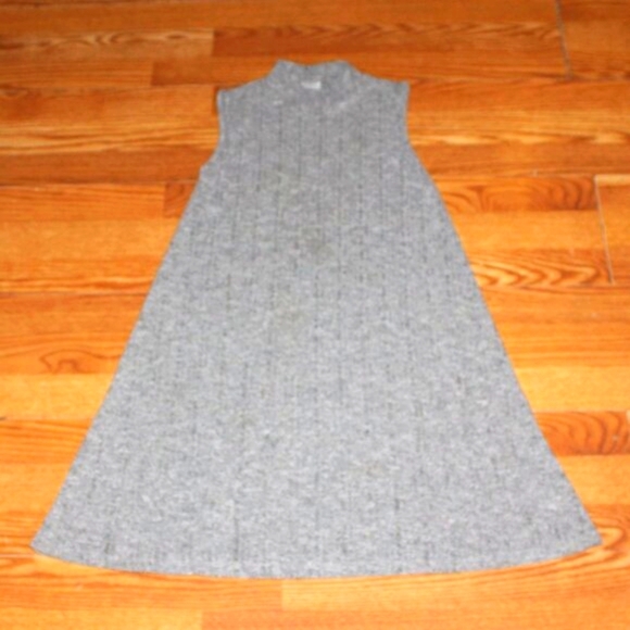 F&F Kids Sleeveless Knit Dress – Trendy Tween Minimalist Style – Size 16 (Childr - Picture 4 of 8